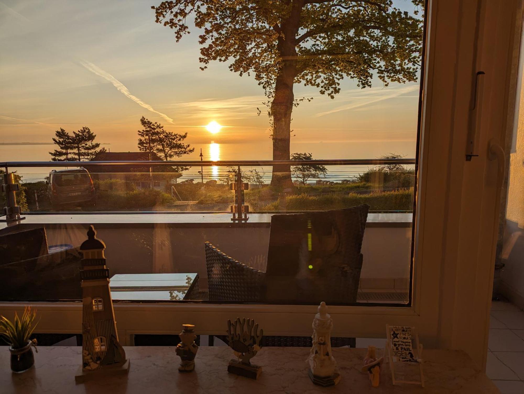 Panorama-Meerblick Am Scharbeutzer Strand Екстериор снимка